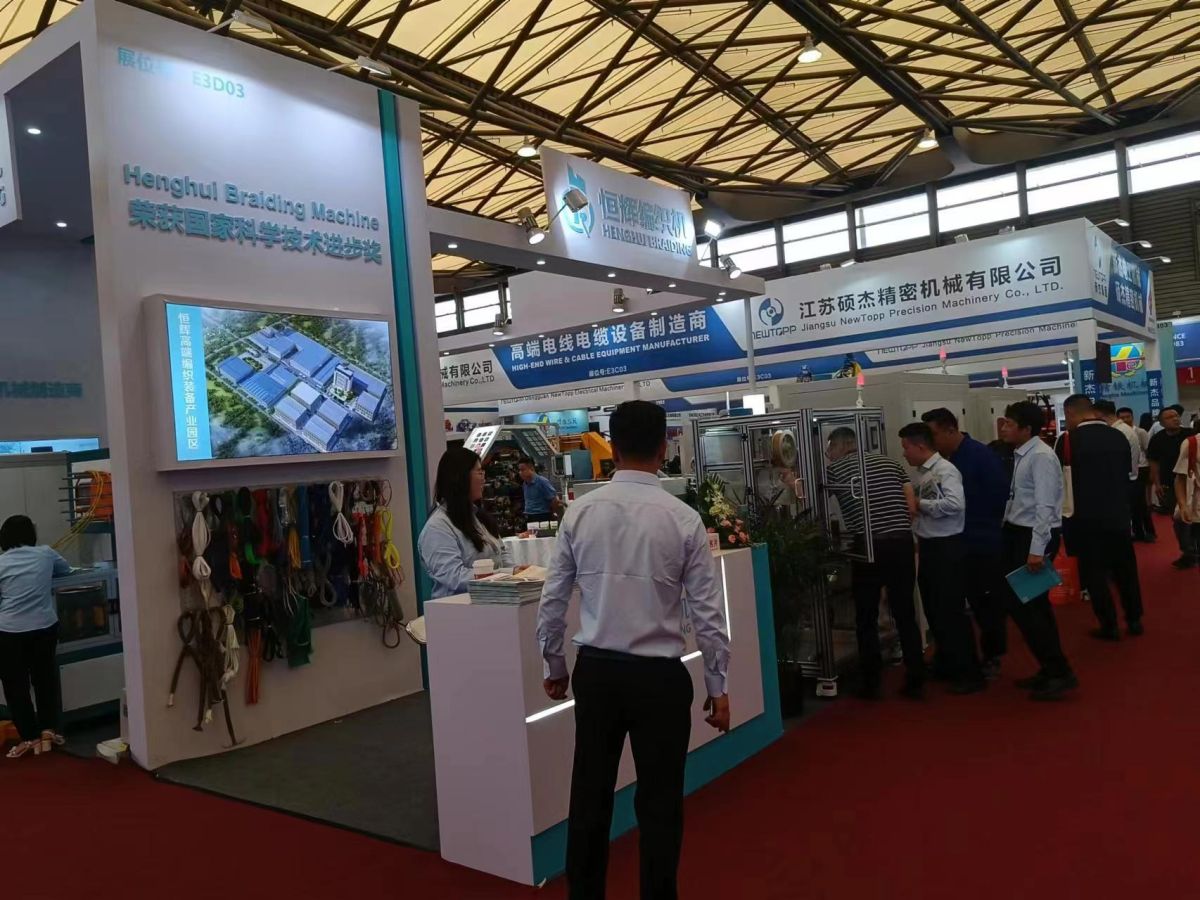 上海展台设计公司概览:打造专业展台形象(图1) 上海展台设计公司概览:打造专业展台形象(图1)