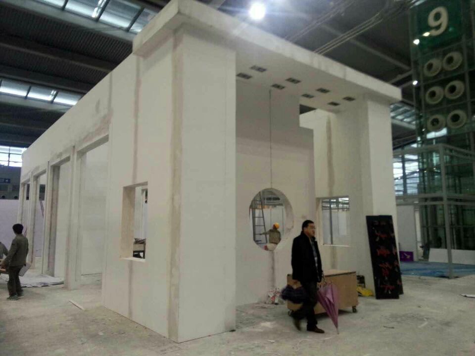 重庆展台设计搭建有哪些专业的？重庆展台设计搭建的收费标准是怎样的？(图1)
