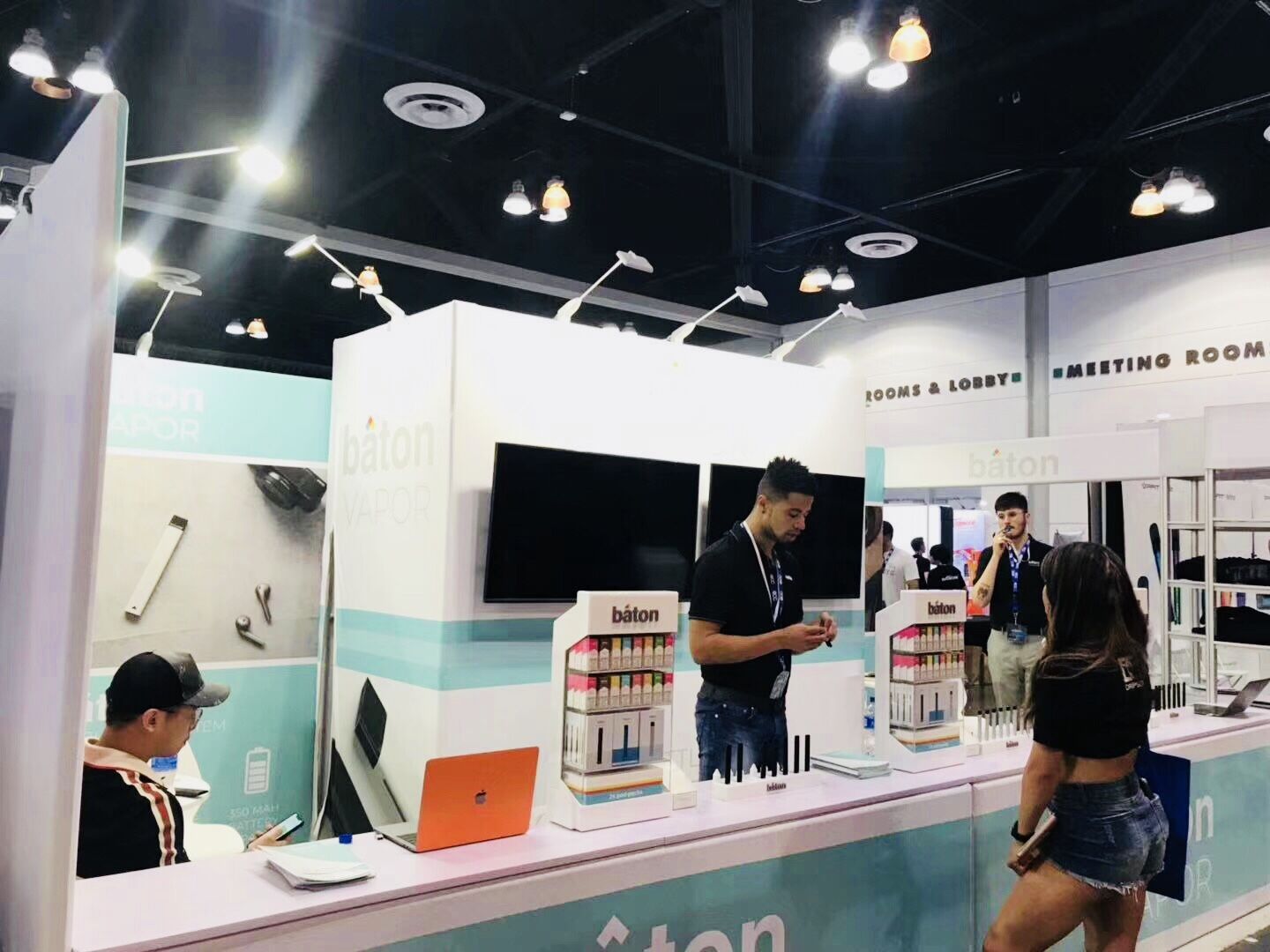 广州展位搭建商有哪些专业的?广州展位搭建商的收费标准是怎样的?(图1) 广州展位搭建商有哪些专业的?广州展位搭建商的收费标准是怎样的?(图1)